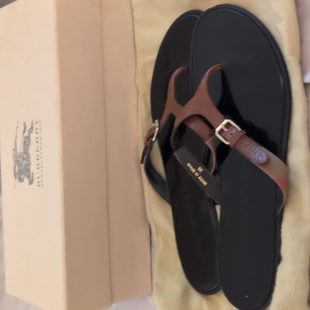 Burberry flip flops
